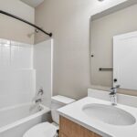 43-web-or-mls-14007 A St S C302-S1505-021